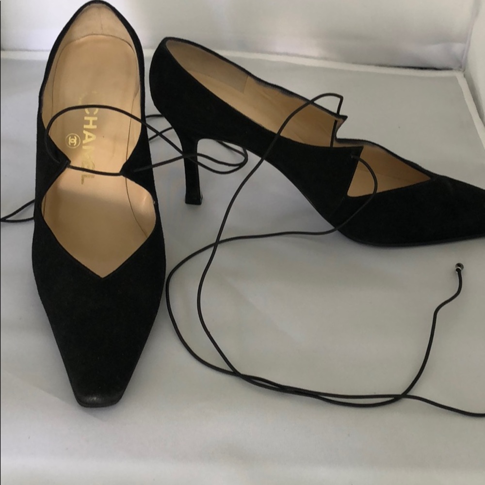 Chanel black suede kitten heels